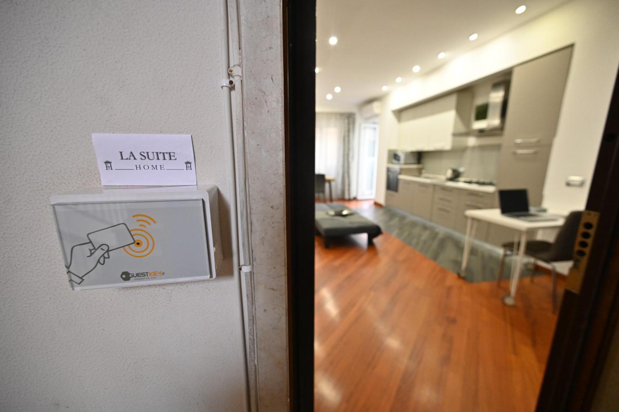 La Suite Home Civitavecchia Exterior photo